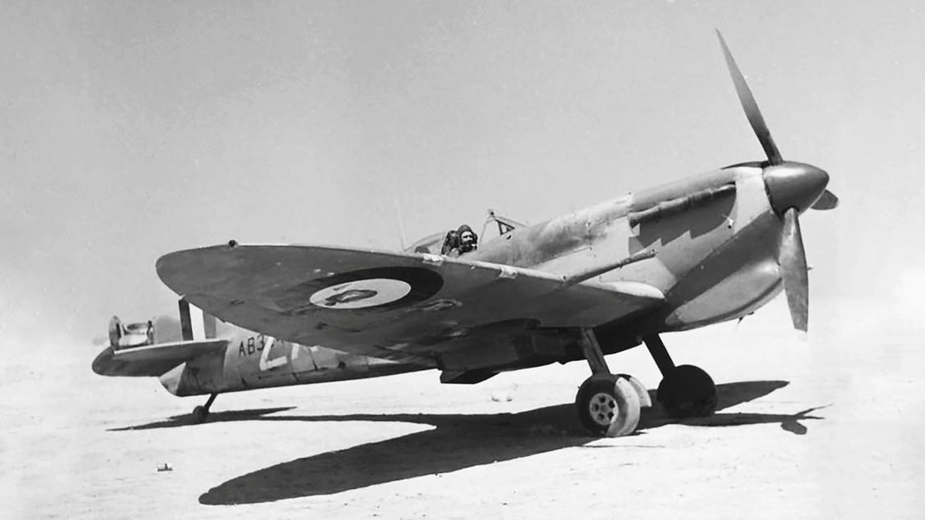 Spitfire Mk.VB Trop s/n AB324 of the no. 145 Squadron RAF