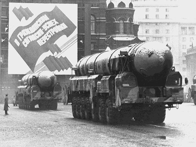 SS-25 missiles in Red Square
