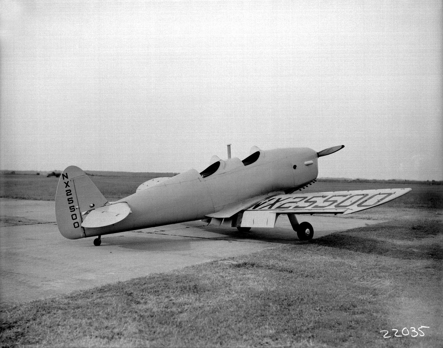 St_Louis_PT-LM-4_Trainer_24_September_1940_at_NASA_Langley