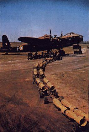 Stirling bomber being bombed up, 7 Sqn, Oakington, U.K.