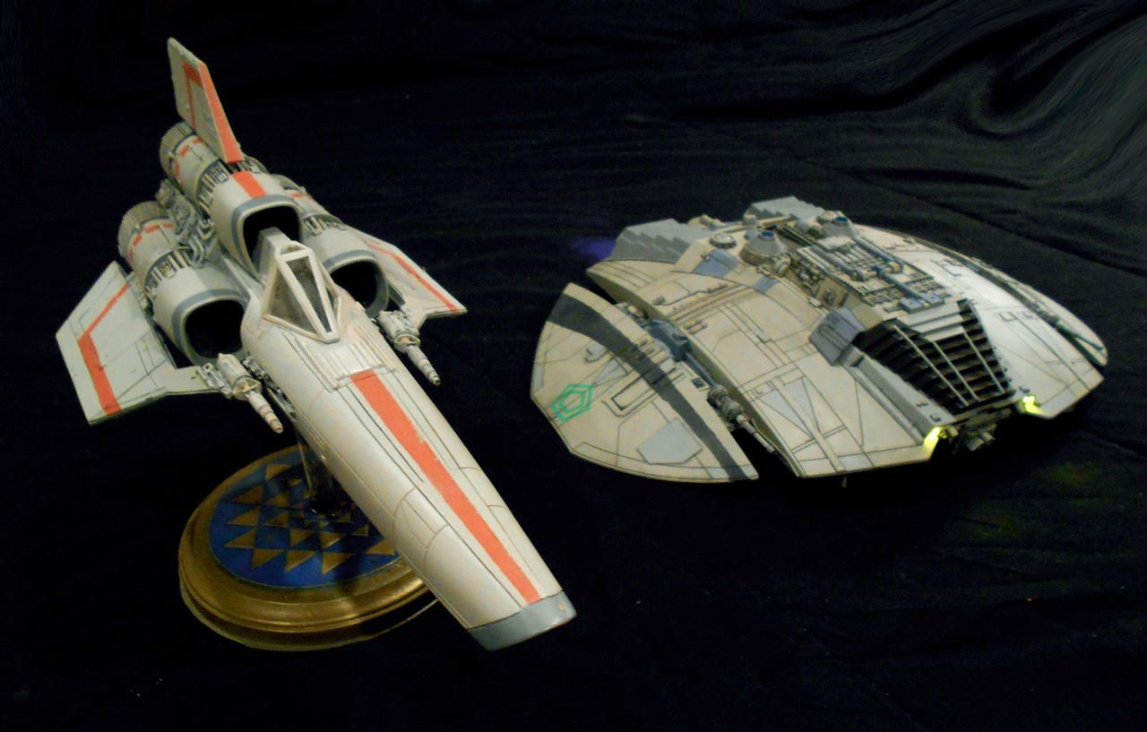 studio_scale_colonial_viper_and_cylon_raider_by_visualartfx_de4dayr-fullview.jpg