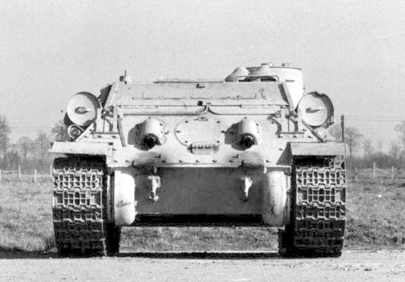 SU-100, the rear view (6)