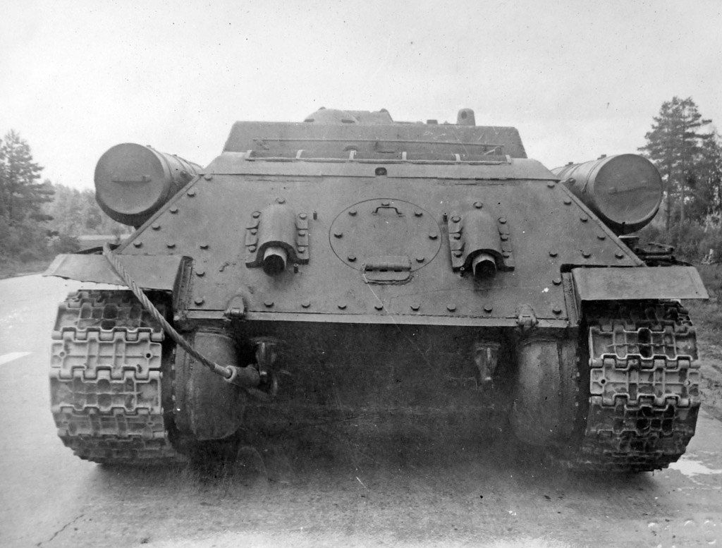 SU-122, the rear view (3) | Aircraft of World War II - WW2Aircraft.net ...