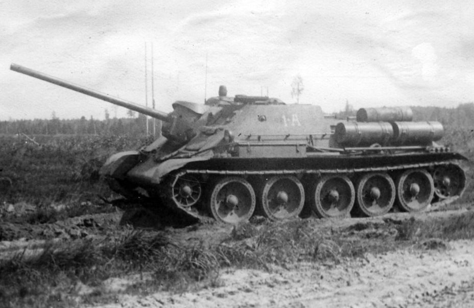 Su-85-I prototype during trials