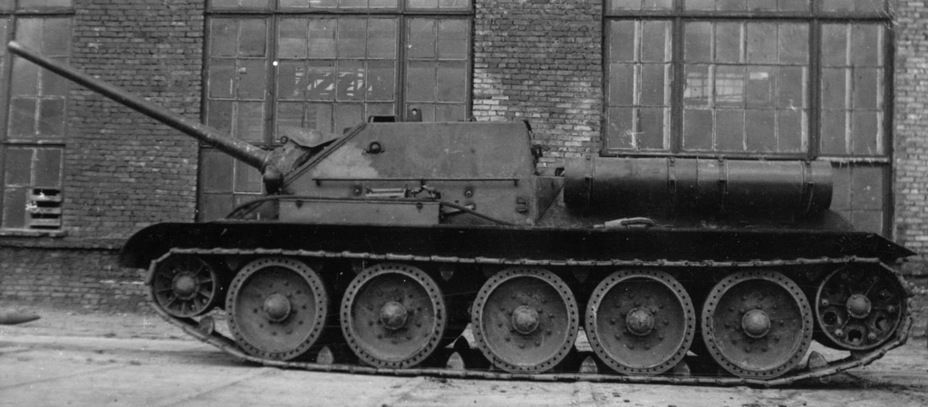 SU-85-II prototype, the port side view, 1943 (1)