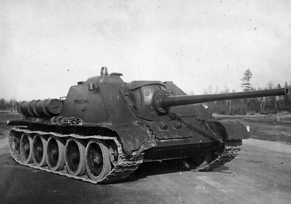 SU-85 model 1944 (1)