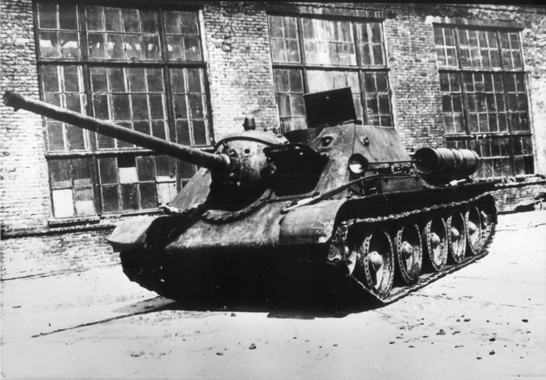 SU-85,  Uralmash factory, Sverdlovsk, 1943