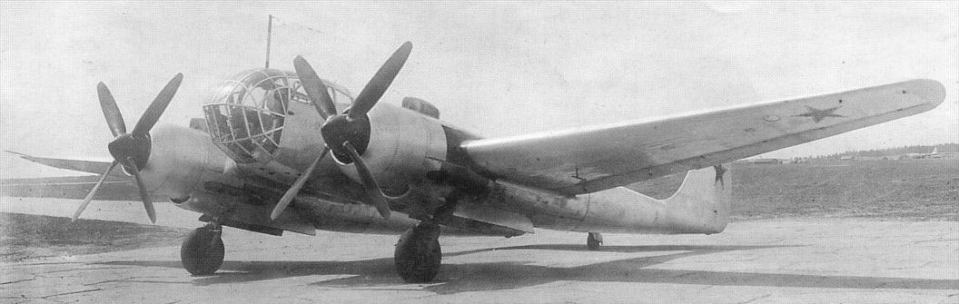 Sukhoi Su-12 prototype with Ash-82FN engines (2)