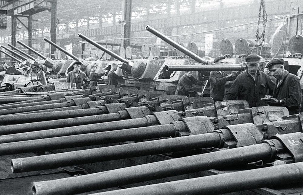 T-34/76 assembling line of turrets