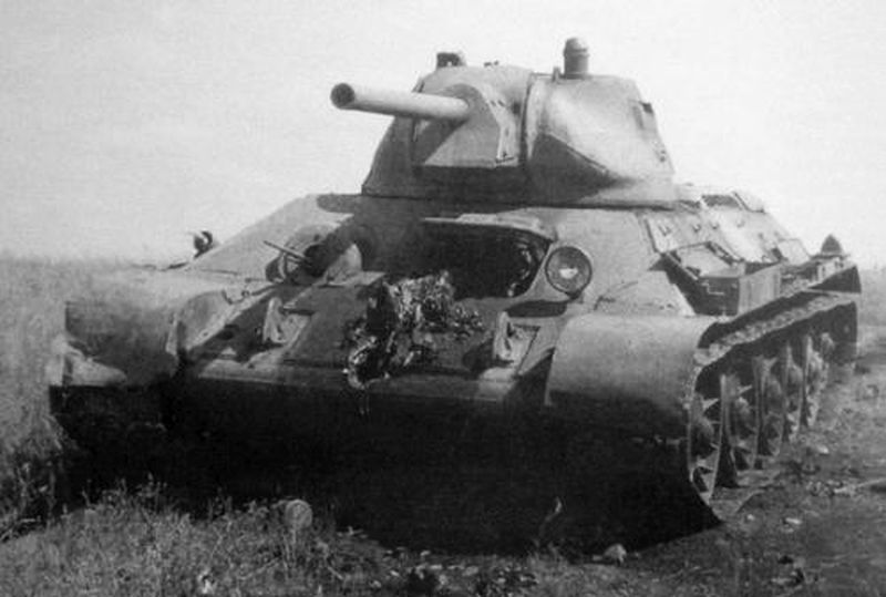 T-34/76 damaged at Stalingrad, 1942