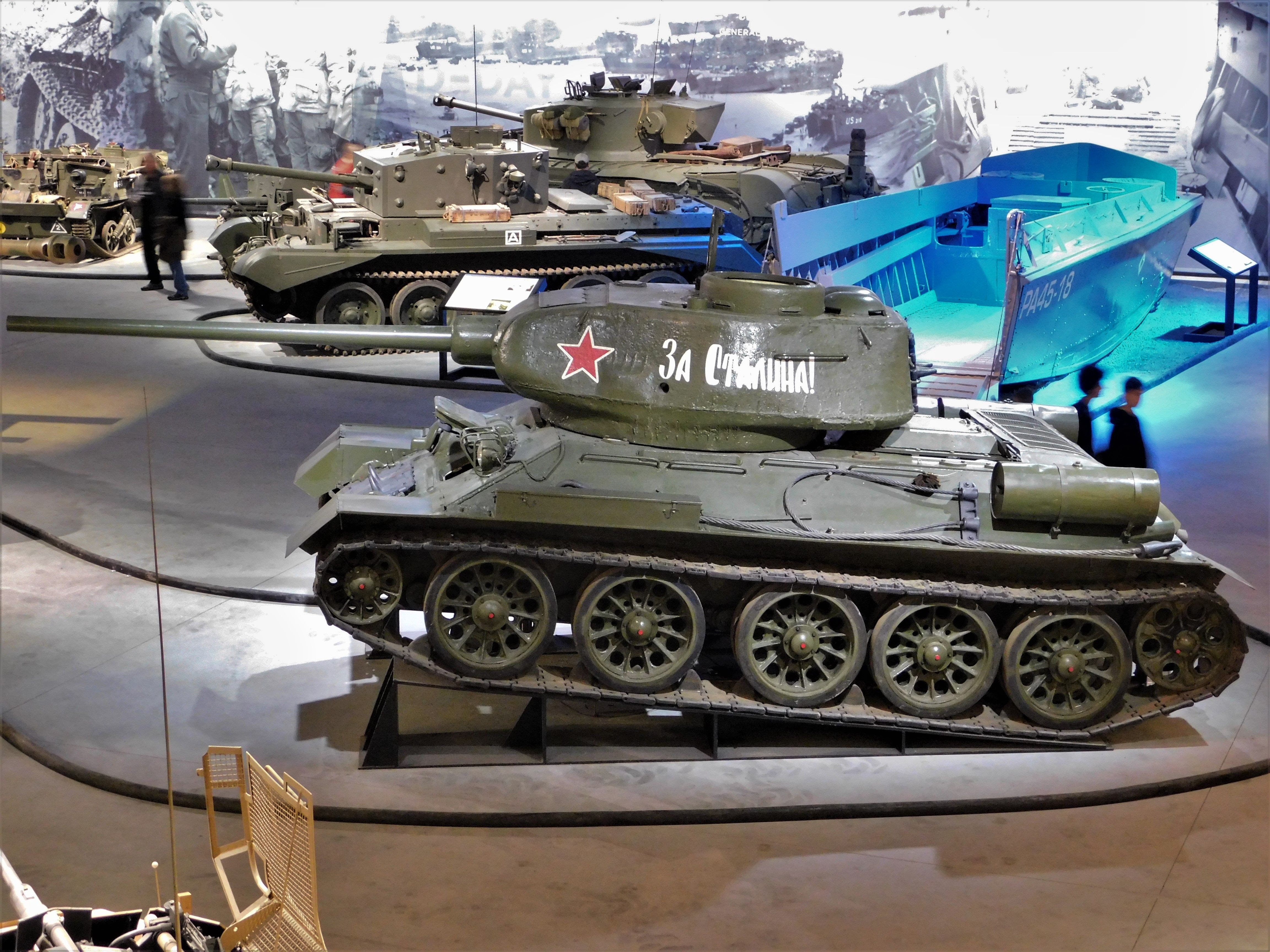 T-34-85  (15).JPG