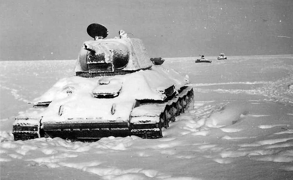 T-34 in snow. The Eastern Front.