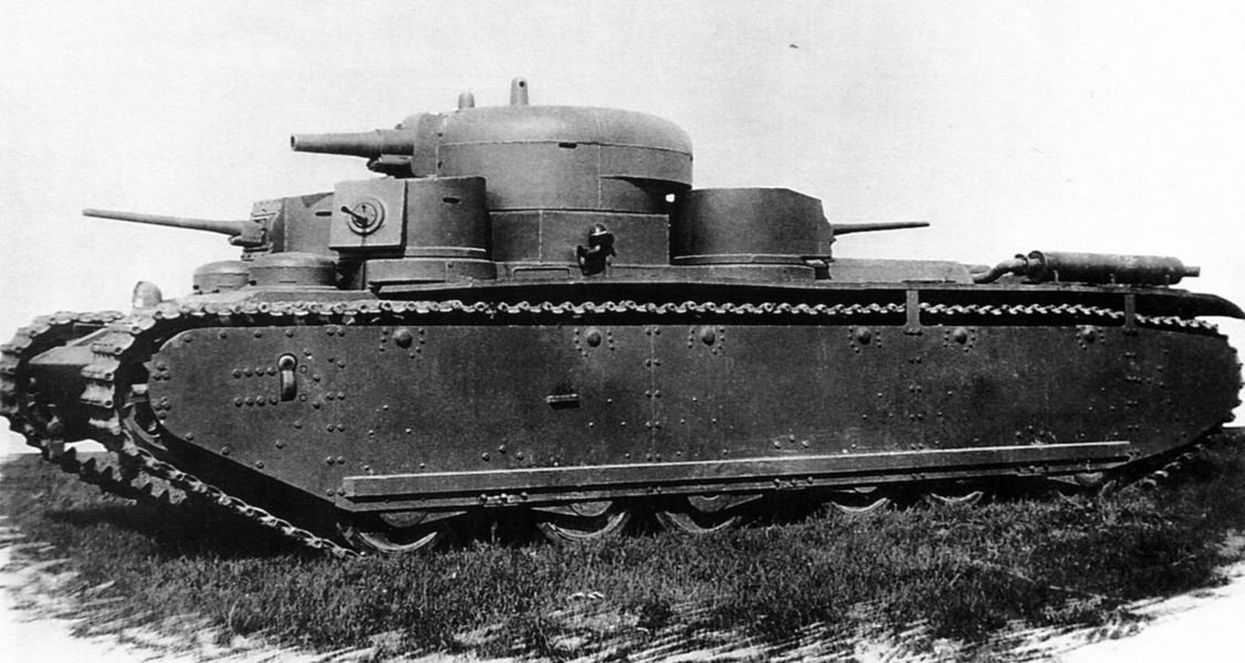 T-35-1 soviet heavy tank, the side view, Summer 1932 (1)