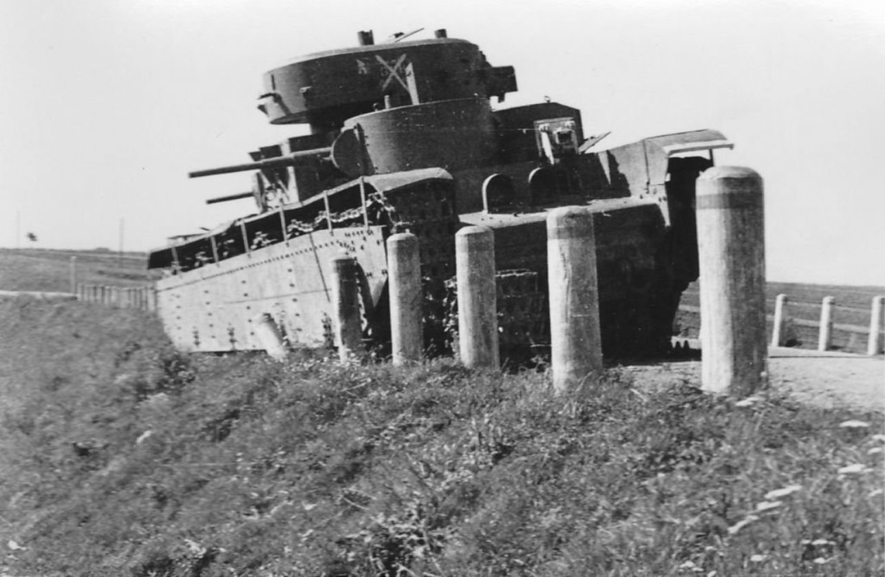 T-35 soviet heavy tank, 68 Tank Regiment, 34 Tank Division, 1941 (2)