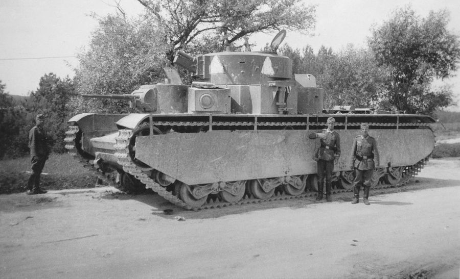 T-35 soviet heavy tank model 1936/38 abandoned in 1941
