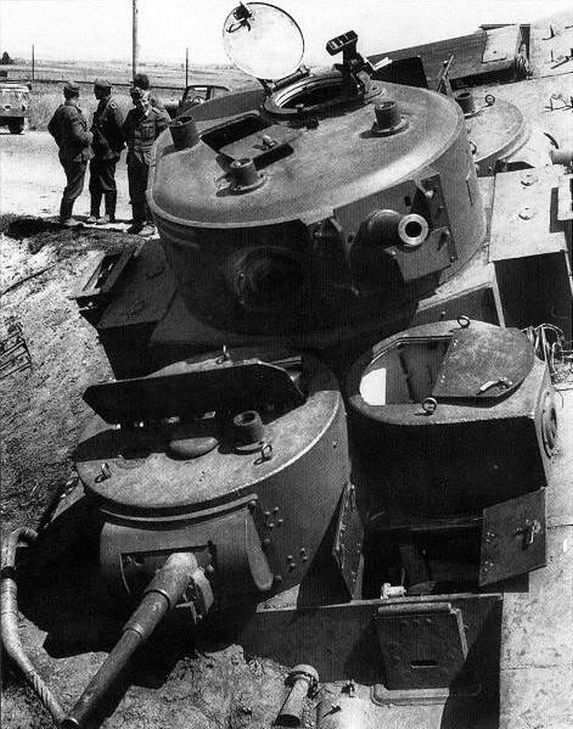 T-35 soviet heavy tank model 1938, 1941 (6).jpg