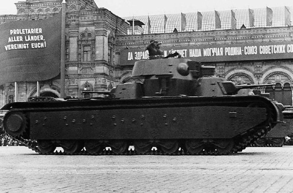 T-35 soviet heavy tank  model 1939 in Moscow 1940 (2)