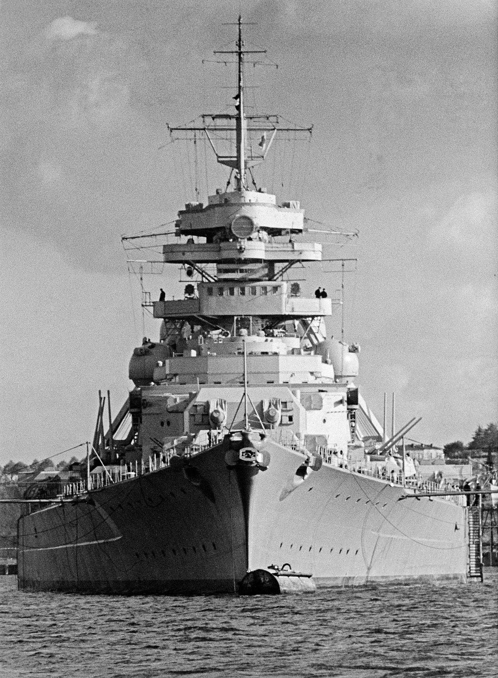 The battleship KMS Bismarck in Kiel September 1940