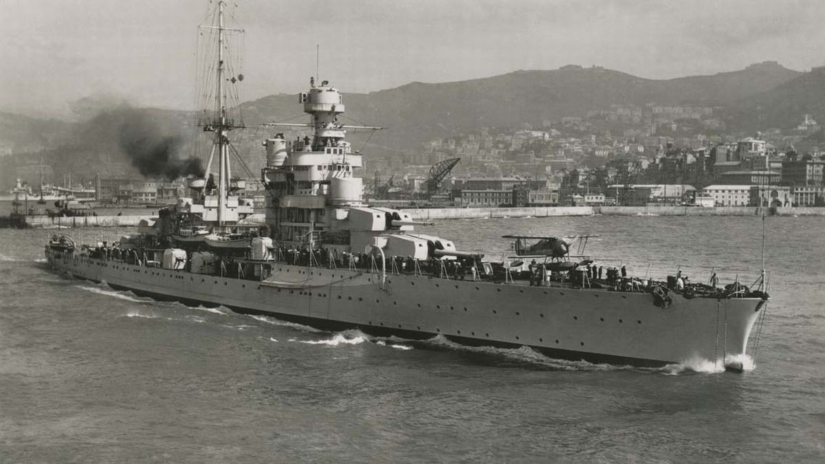 The Italian Zara-class heavy cruiser "Zara"