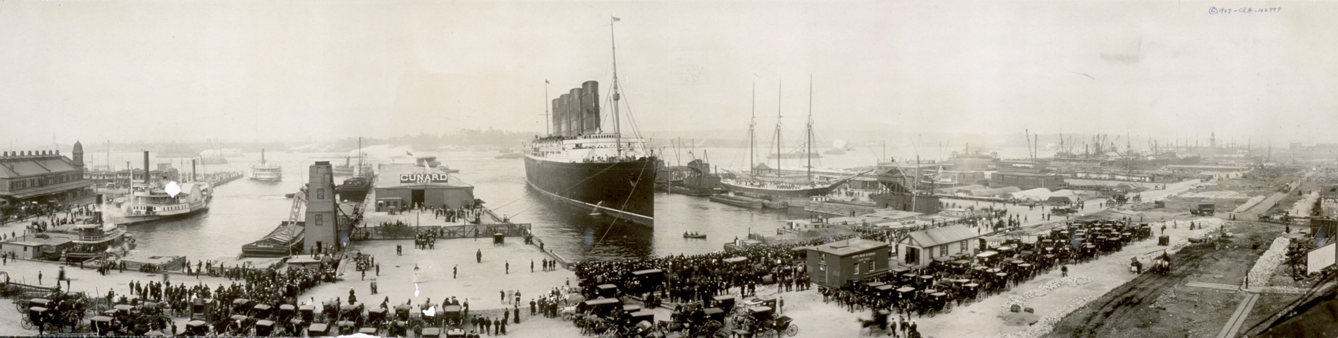 The_Lusitania_at_end_of_record_voyage_1907