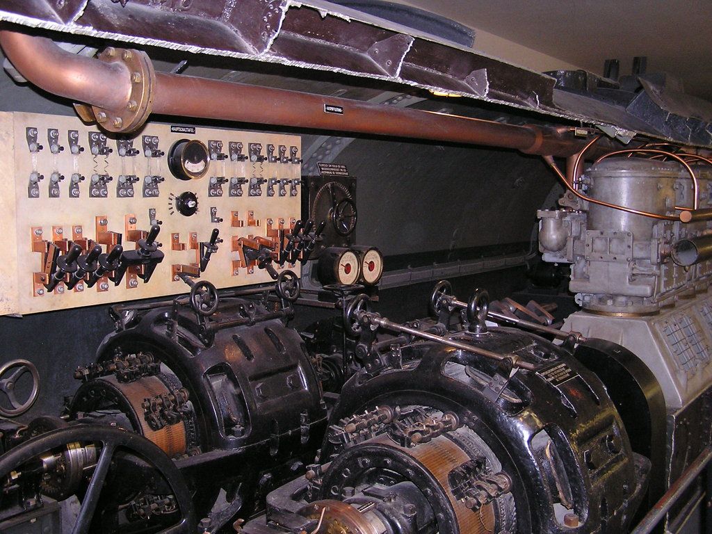 U-Boat_engine_room