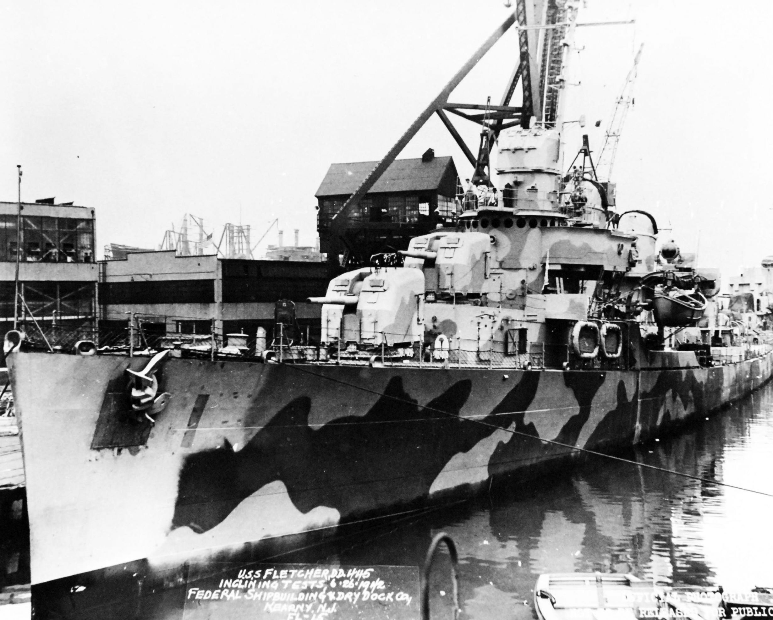 USS Fletcher (DD-445) 1942_c