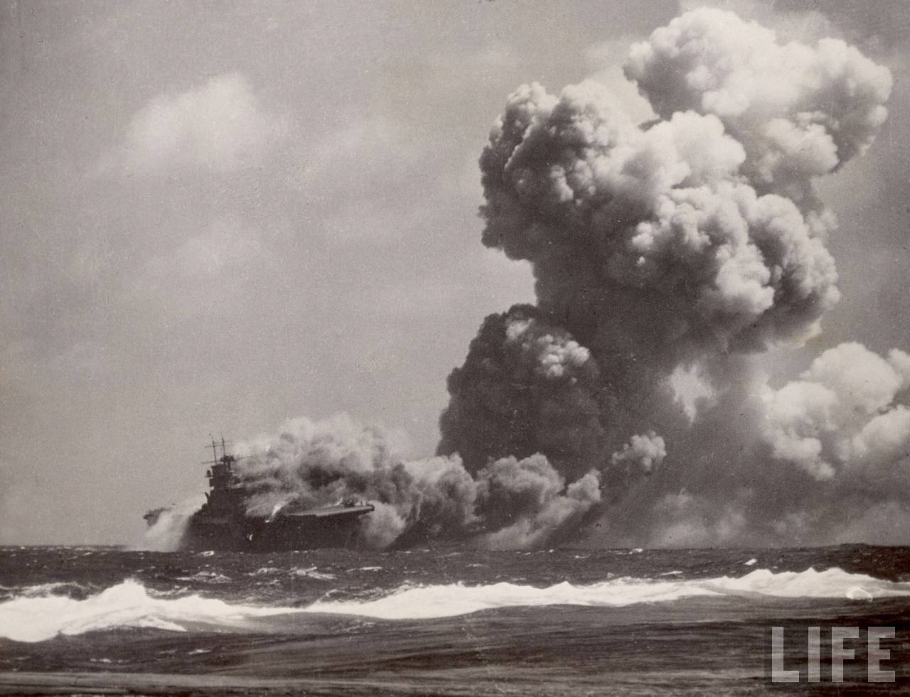 uss_wasp_torpedoed