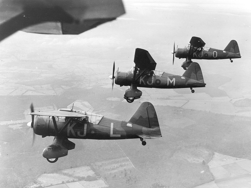 Western Lysander Mk.I , KJ-L, KJ-M, KJ-O of no. 16 Squadron in flight