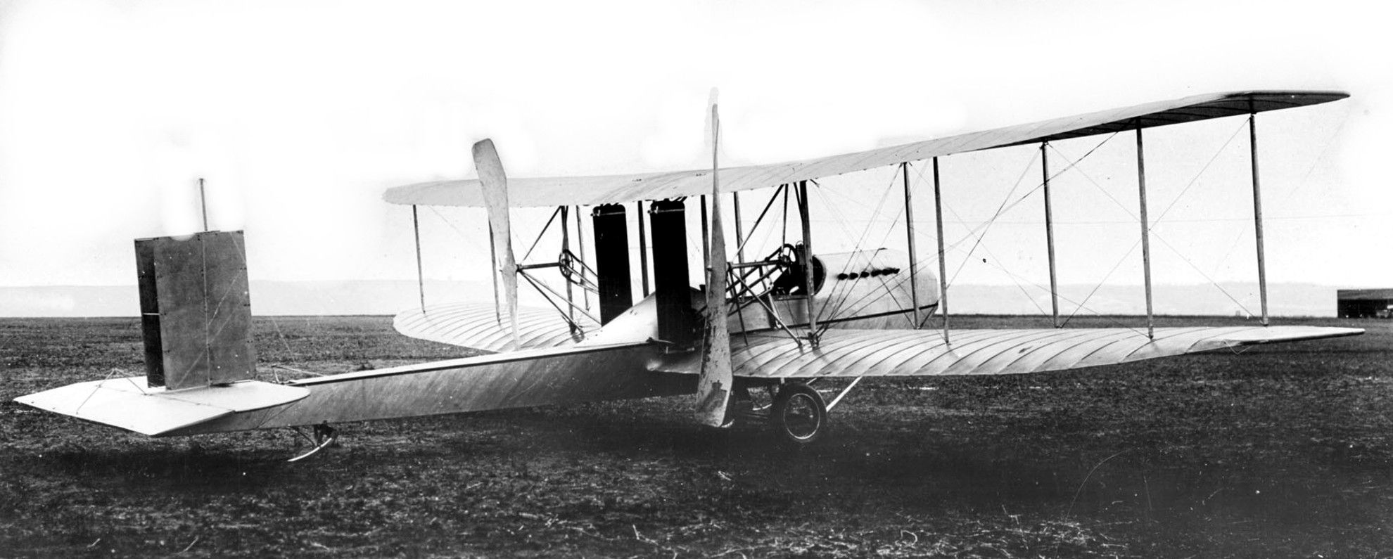 Wright_Model_F_in_1914
