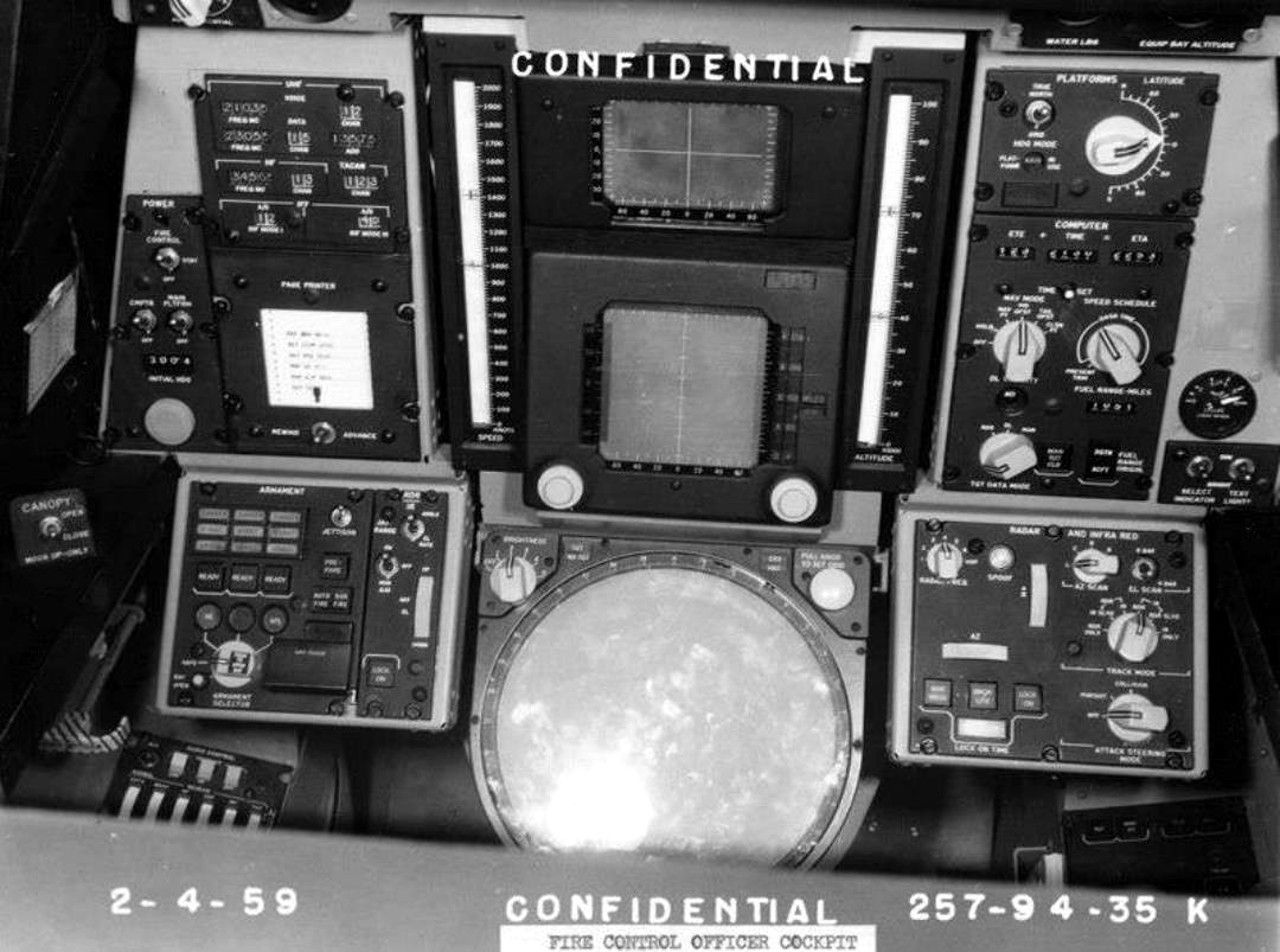 XF-108_cockpit