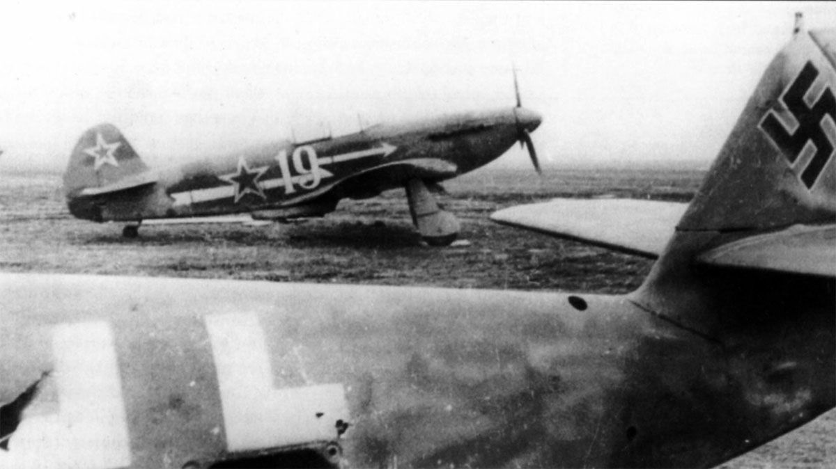 Yak-3 "Yellow 19" of the 18th GvIAD, Poland, 1945 (1)
