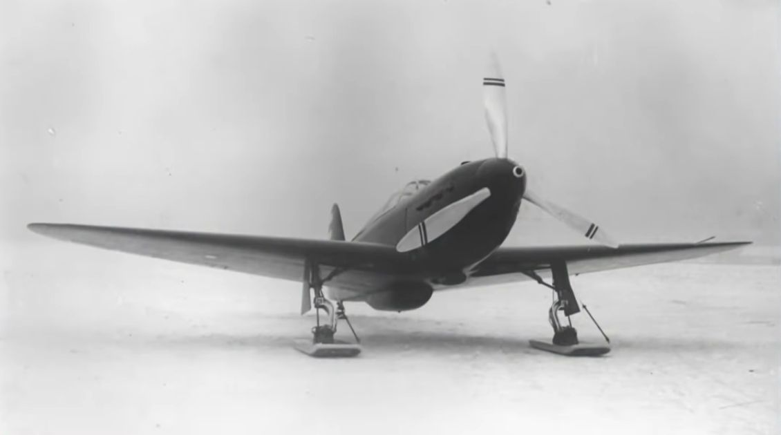 Yakovlev Yak-1 ( I-26 prototype ) trials with skis, 1939/1940