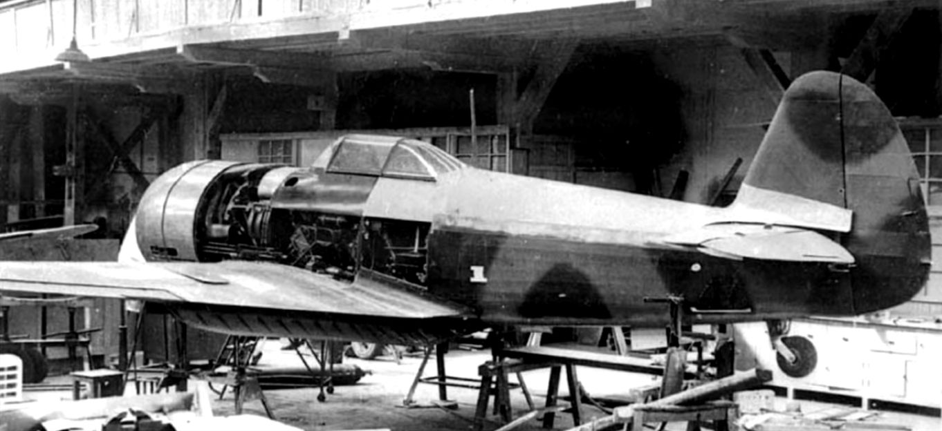 истребитель лагг. завод имени чкалова новосибирск. 1 самолет истребитель выпущенный на заводе чкалова. лагг-3 истребитель. су 34 чкаловский завод.