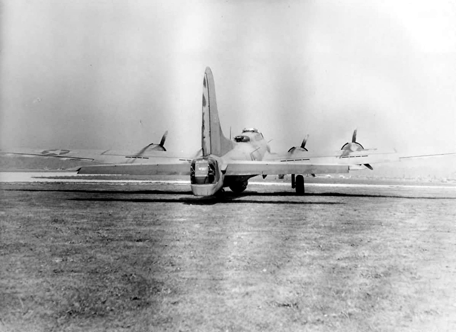 YB-40_tail